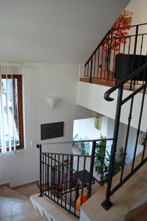 Hotel U Kapra Lázně Bělohrad エクステリア 写真