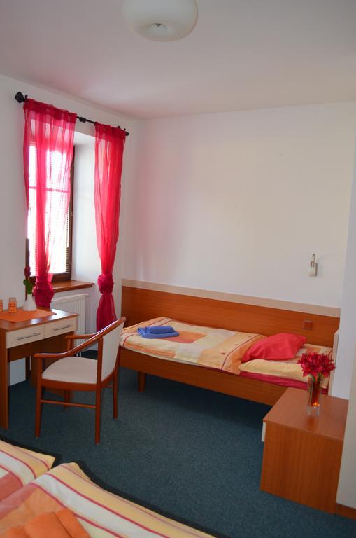 Hotel U Kapra Lázně Bělohrad エクステリア 写真