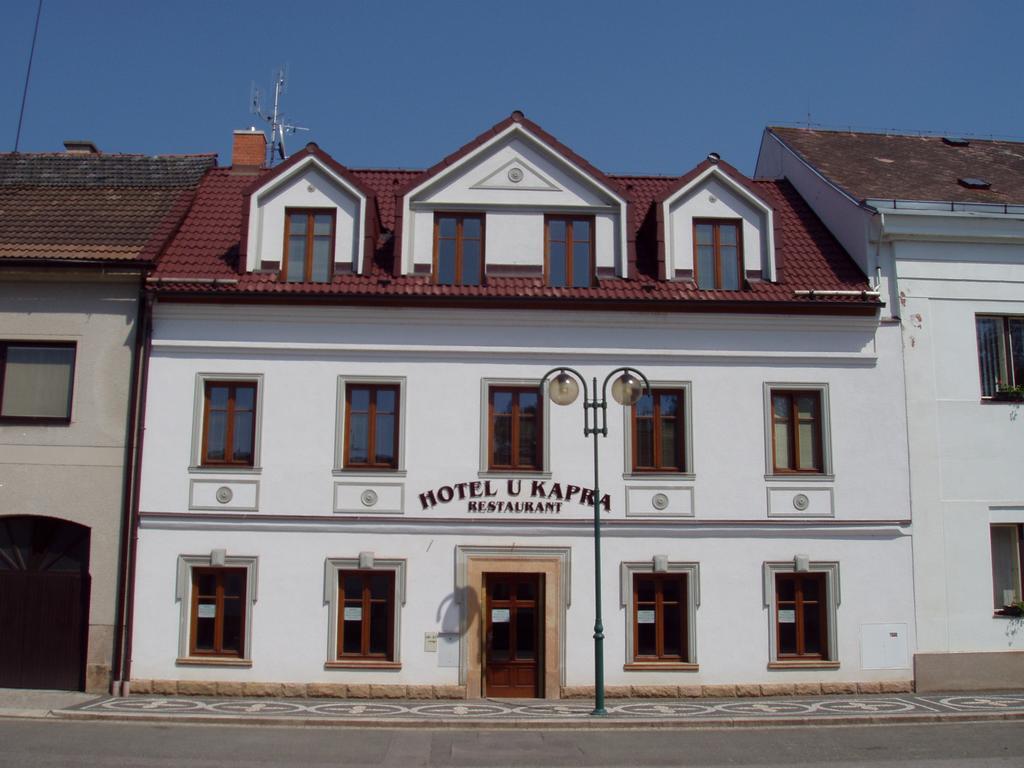 Hotel U Kapra Lázně Bělohrad エクステリア 写真